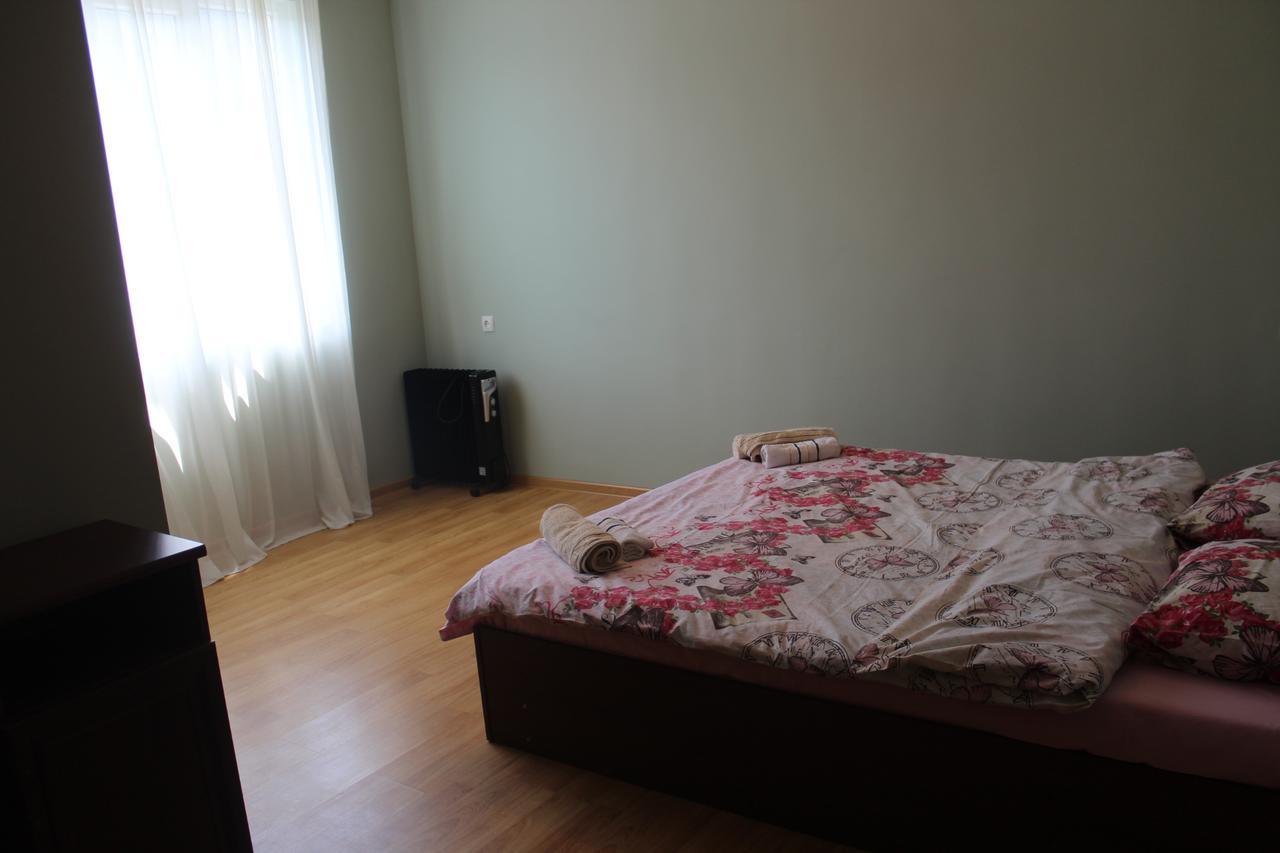 Mariana'S Guest House Mestia Bagian luar foto