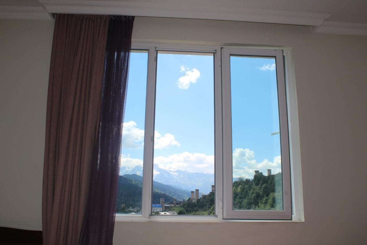 Mariana'S Guest House Mestia Bagian luar foto