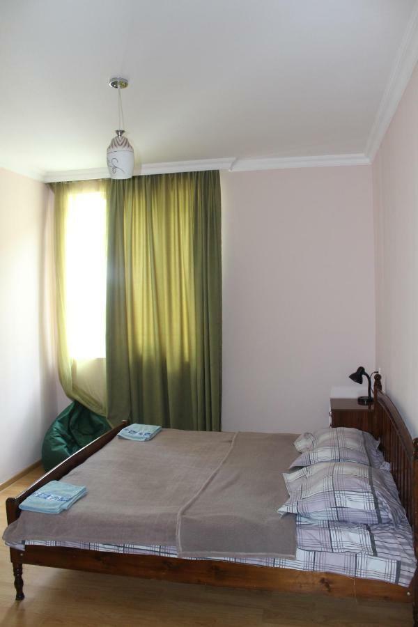 Mariana'S Guest House Mestia Bagian luar foto